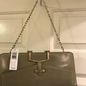 Ellen Tracy clutch